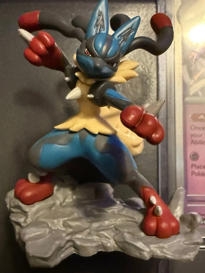 Mega Lucario Statue Bundle